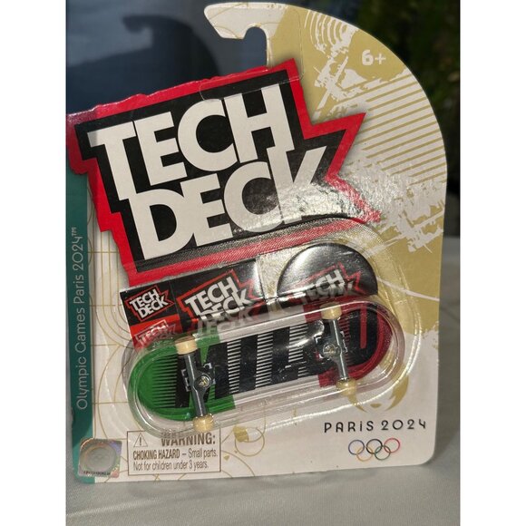 Tech Deck Paris 2024 Olympic Games Fingerboard Set - Picture 1 of 3